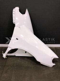 Крыло на Тойота Picnic из стеклопластика.