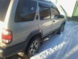 Nissan Pathfinder 2000
