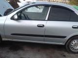 Nissan Almera 2000