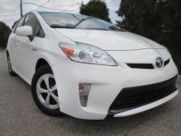 Toyota Prius Хетчбэк 1.8 2013 с пробегом