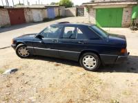 Mercedes-Benz 190 1985 СИНИЙ