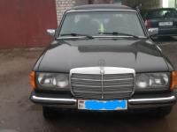 Mercedes-Benz Прочие Седан 2.4 1983 с пробегом