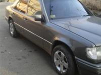 Mercedes-Benz E Седан 0.0 1993 с пробегом