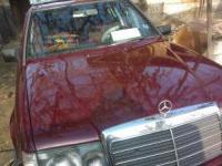 Mercedes-Benz E Седан 2.3 1986 с пробегом