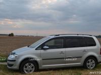 Volkswagen Touran Минивэн 1.6 2010 с пробегом