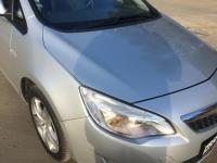 Opel Astra Хетчбэк 1.6 2011 с пробегом