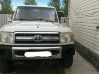 Toyota Land Cruiser Джип 4.5 2007 с пробегом