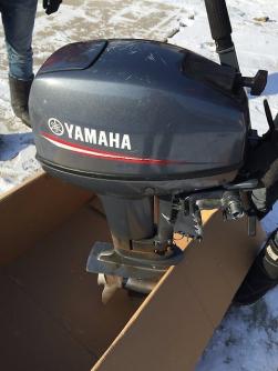 Лодочный мотор Yamaha 9.9лс. Состояние нового.2013