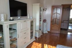 срочно в связи с переездом заграницу продаю свою двушку срочно в связи с переездом заграницу продаю свою двушку