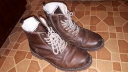 Продам зимние кожаные ботинки мужские размер 42 натуральный мех. Покупали в магазите Терволи