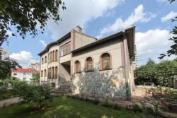 Продаётся большой дом в элитном районе Краснодара.