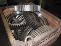 Запчасти на трактора и бульдозера Т-130,Т-170,Б-10,Б-11,Б-12,Б-14 на бульдозера ЧТЗ Уралтрак Запчасти на трактора и бульдозера Т-130,Т-170,Б-10,Б-11,Б-12,Б-14 на бульдозера ЧТЗ Уралтрак