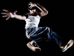 Заряжаемся энергией на занятиях по хип-хопу в школе танцев E-Study-On