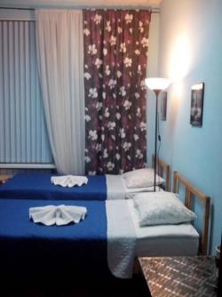 Комфортабельный мини-отель в центре Петербурга на Лиговском проспекте 121 удобно и не дорого.